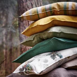 1.Piave cushion cover - verde (30x50cm)2.Felino cushion cover - verde (50x50cm)