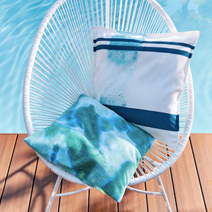 1.Pool cushion cover - azur (60x60cm)2.Pallina cushion cover - capri (50x50cm)